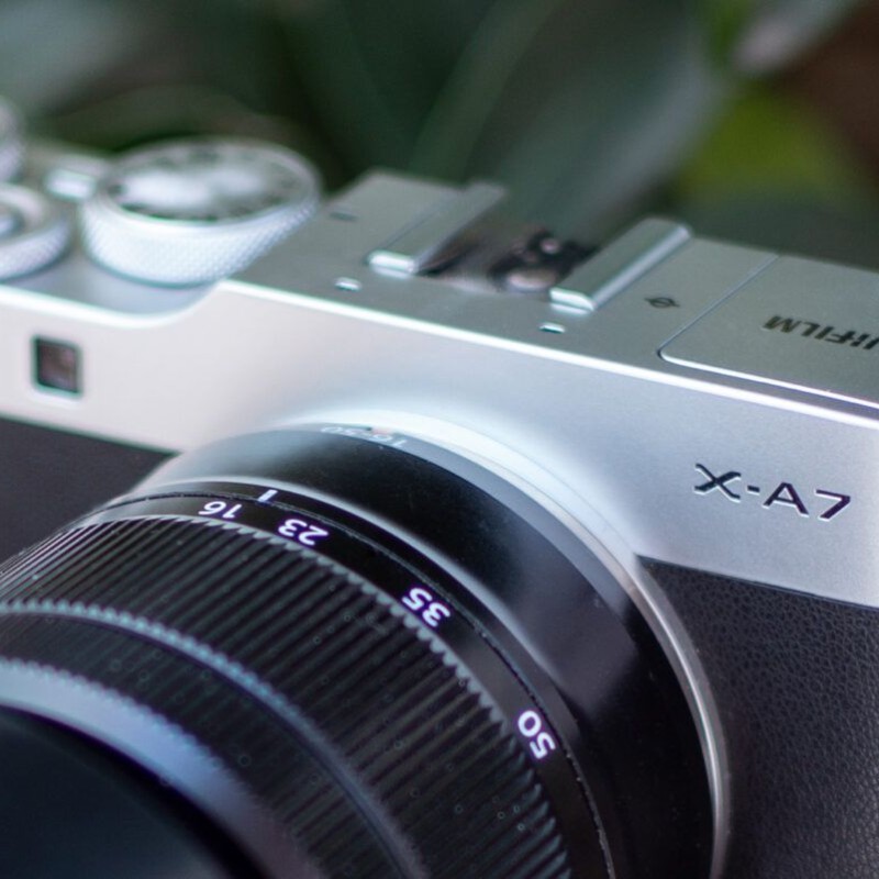 Fujifilm X-A7: pequeña y potente cámara para principiantes