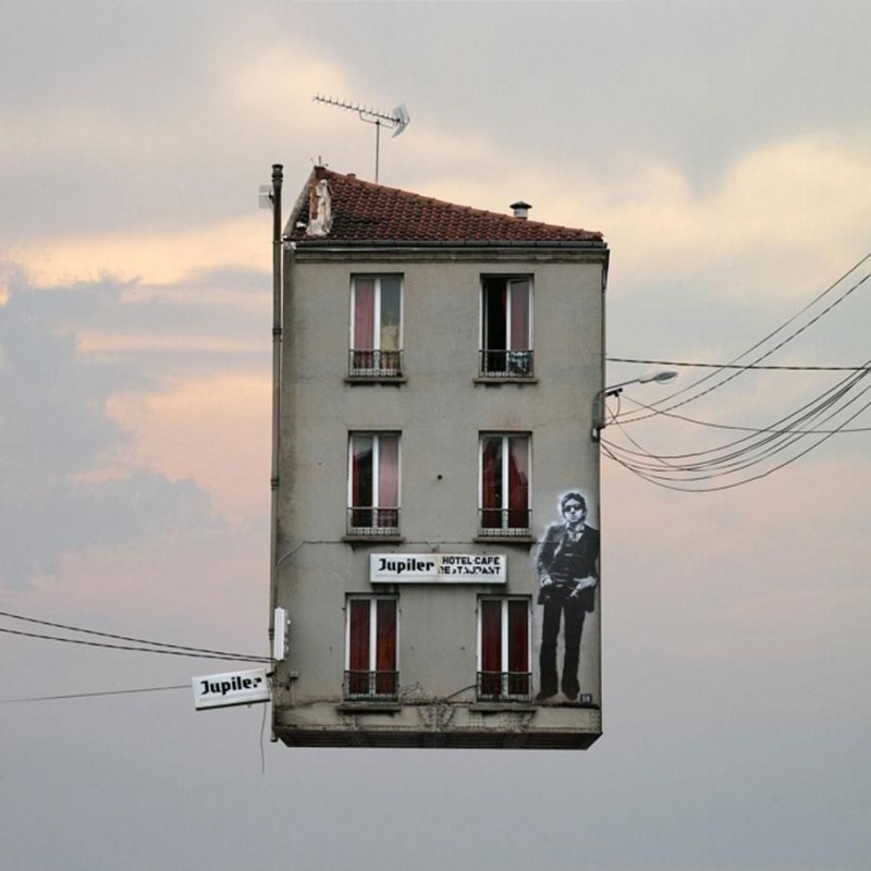 Chéhère Laurent: Flying Houses