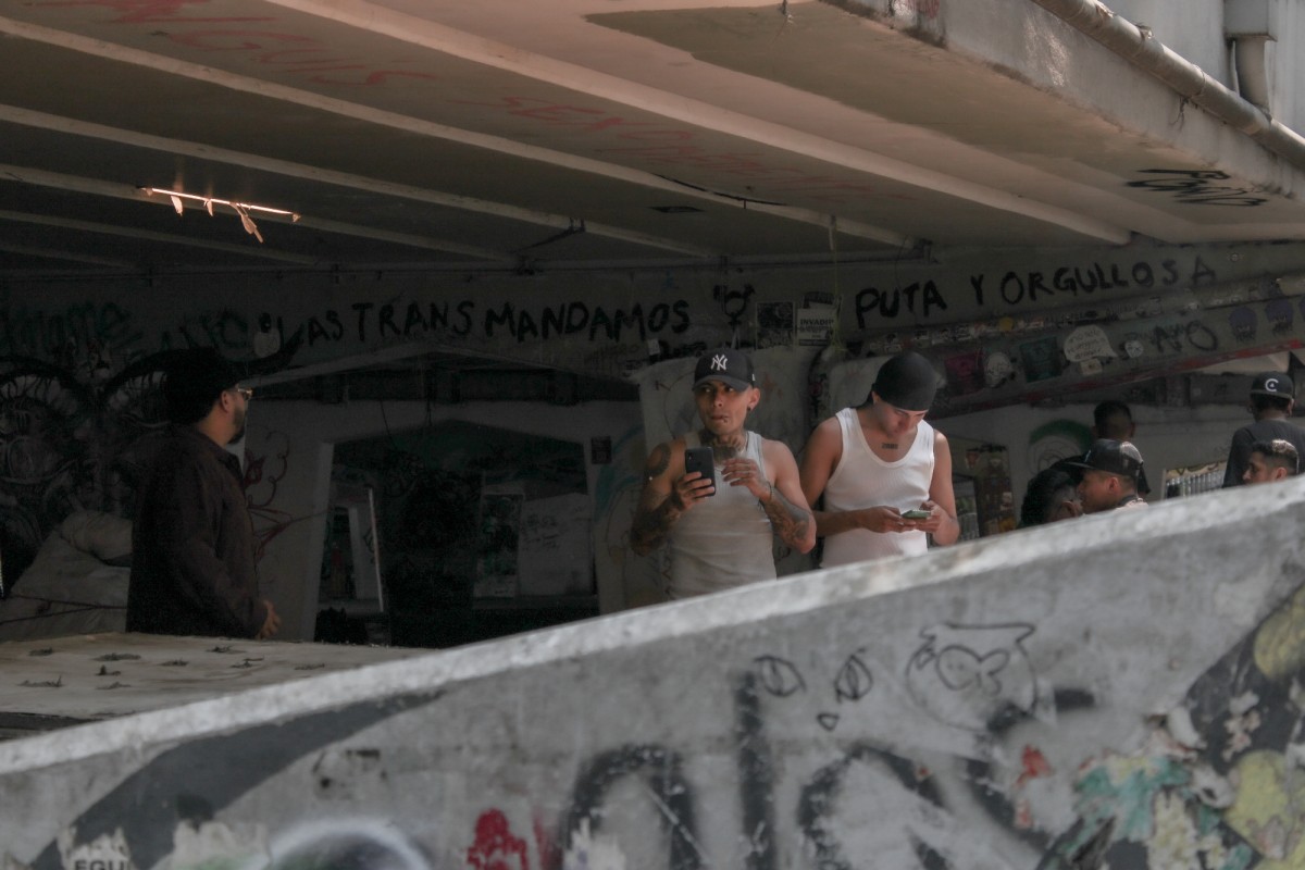 La vida es lo que pasa debajo de un puente