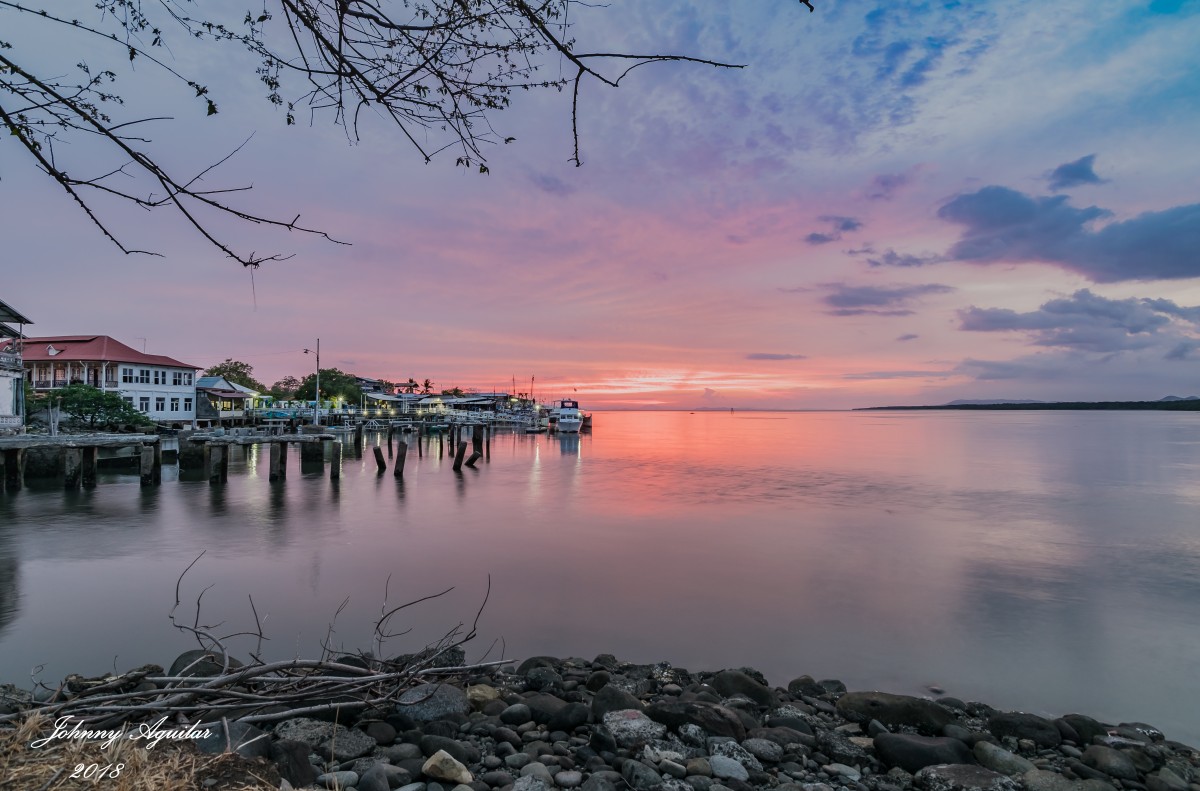 Final de la tarde en el estero de Puntarenas, Costa Rica