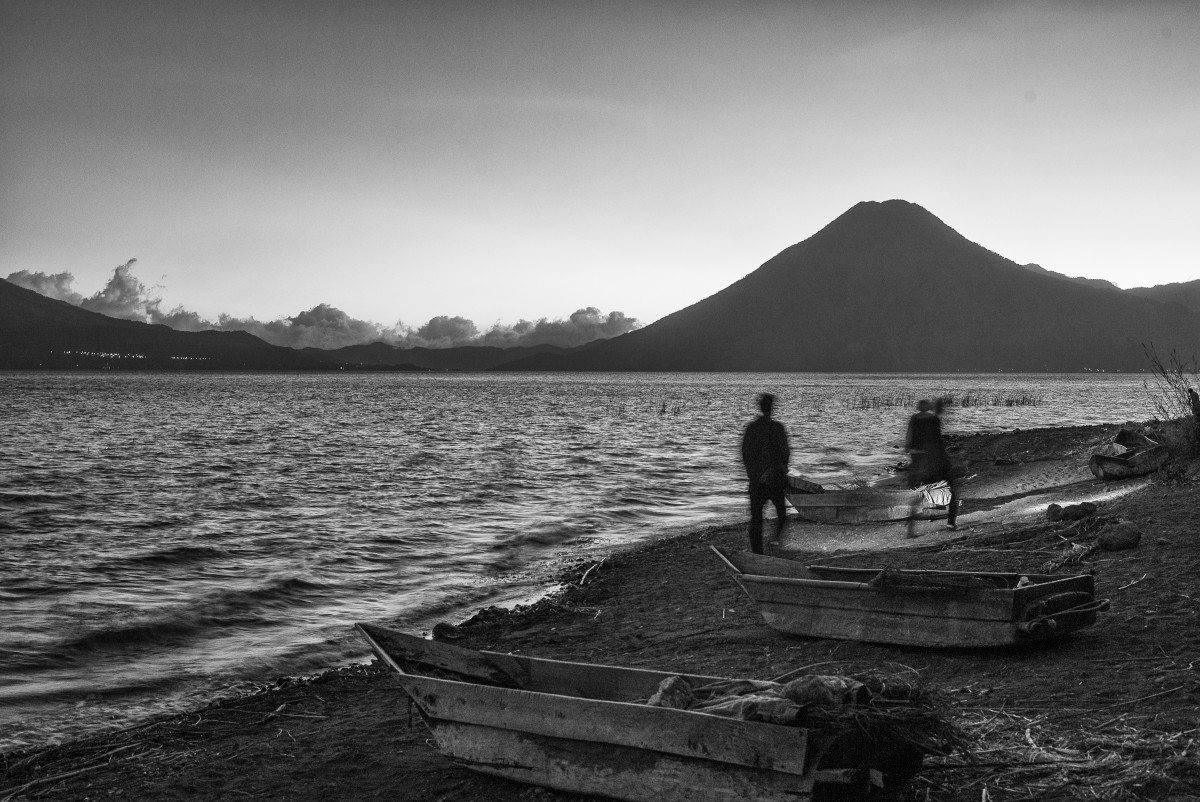 Fantasmas del lago Atitlan?