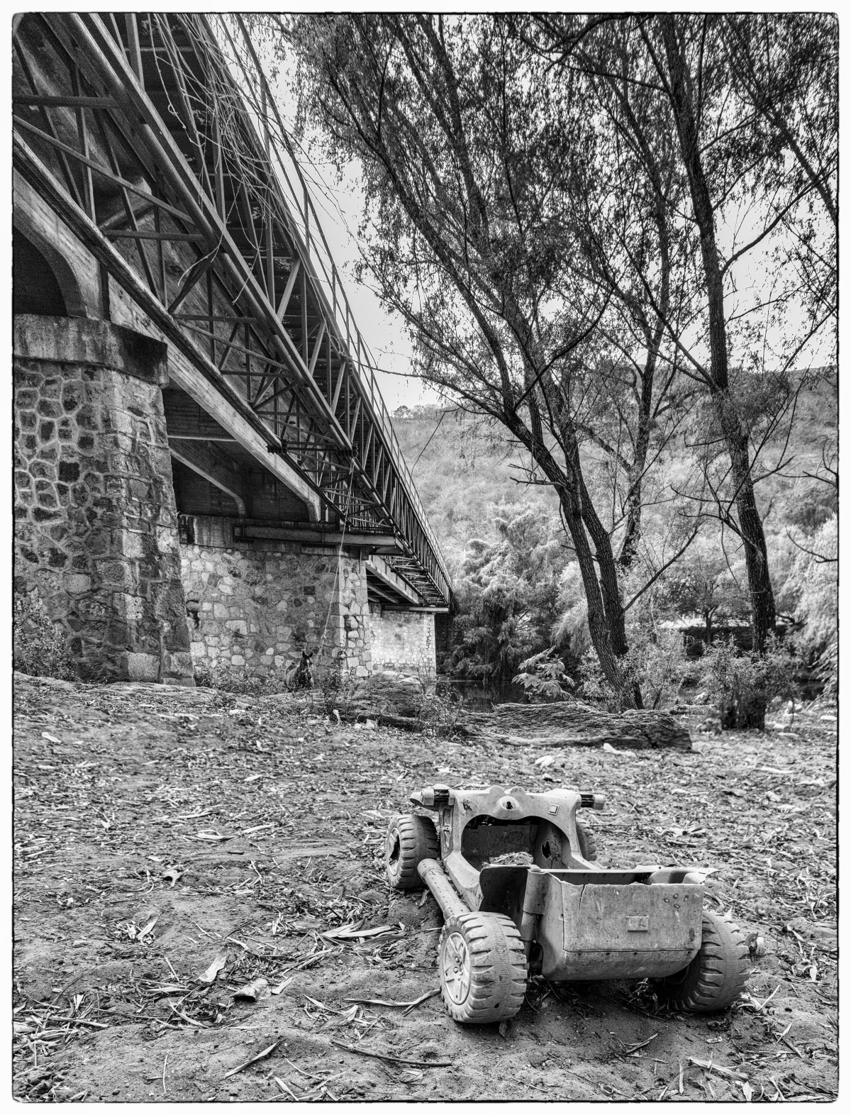 Y, de repente, convertimos a nuestros ríos en las cloacas de nuestra 